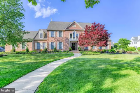 79 Danville Dr, Princeton Junction, NJ 08550