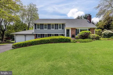 51 Bertrand Dr, Princeton, NJ 08540
