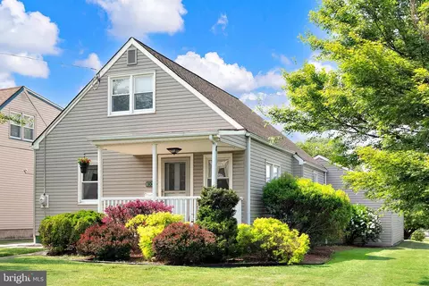 100 Summit Ave, Ewing, NJ 08628