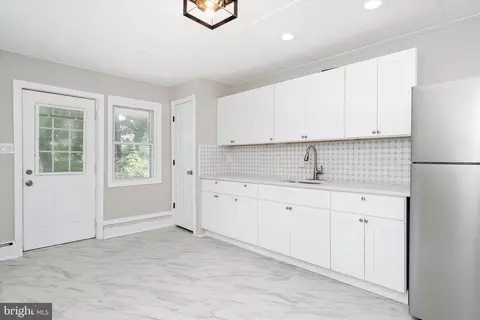 336 Berwyn Ave, Ewing, NJ 08618 photo 11