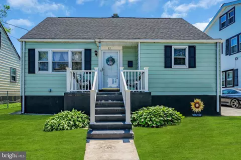 13 Moreland Ave, Trenton, NJ 08618