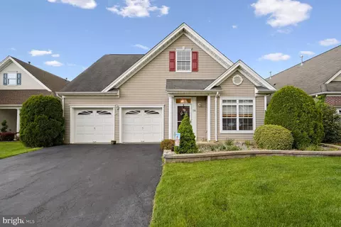 118 Tunicflower Ln, Princeton Junction, NJ 08550