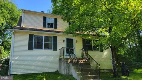 67 Central Ave, Trenton, NJ 08618