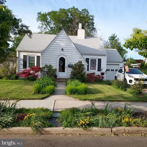 830 Schiller Ave, Hamilton, NJ 08610