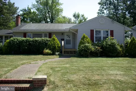 24 Dawes Ave, Trenton, NJ 08638