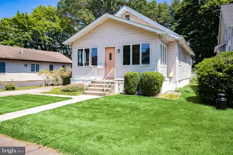 130 Herbert Ave, Hamilton, NJ 08690
