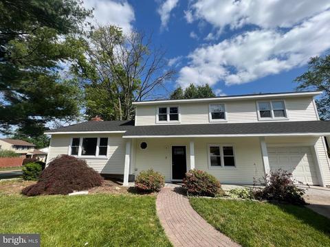 8 Huron Way, Lawrenceville, NJ 08648