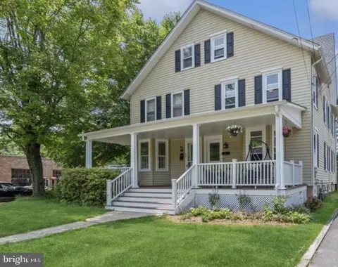 102 N Main St, Pennington, NJ 08534