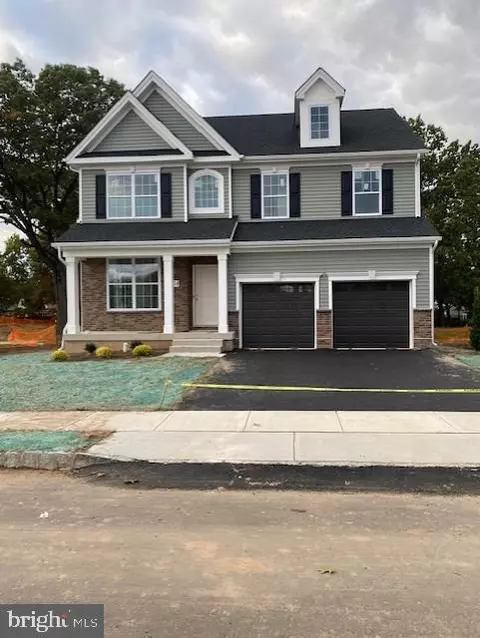 34 Misty Meadow Ln, Hamilton, NJ 08619