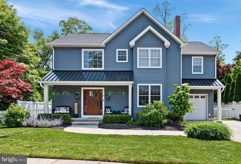 8 Soden Ct, Hamilton, NJ 08620