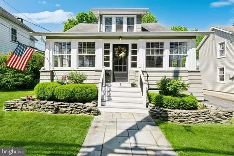9 Princeton Ave, Hopewell, NJ 08525