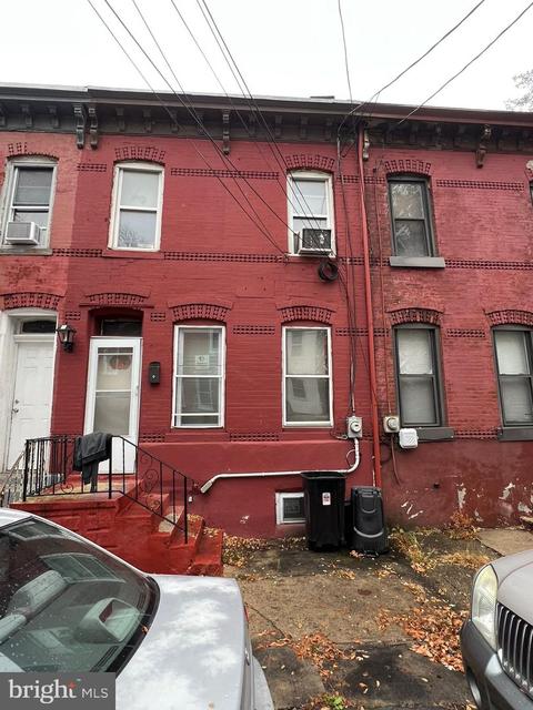 26 Klagg Ave, Trenton, NJ 08638