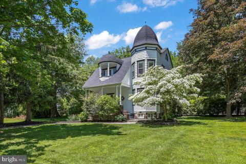 146 Summit Ave, Ewing, NJ 08628