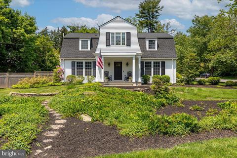 7 Castle Howard Ct, Princeton, NJ 08540