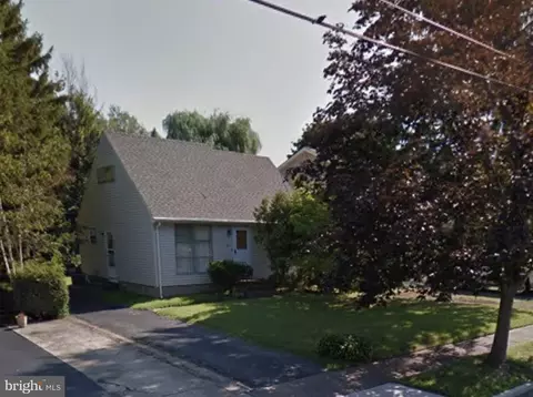 88 Sharps Ln, Hamilton, NJ 08610