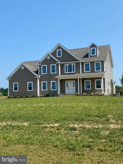 1 Nicole Ct, Hamilton, NJ 08620