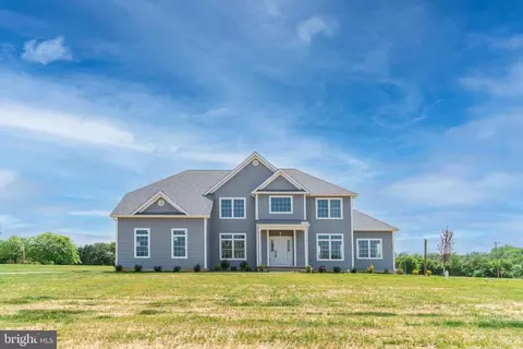 2 Nicole Ct, Hamilton, NJ 08620