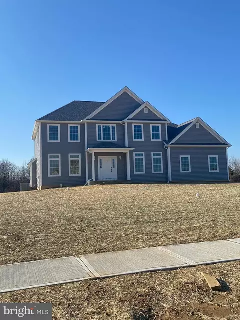 3 Oakwood Ct, Hamilton, NJ 08620