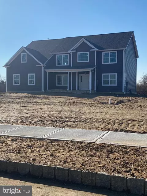 5 Oakwood Ct, Hamilton, NJ 08620
