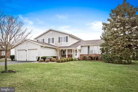 15 Baggaley Rd, Hamilton, NJ 08690