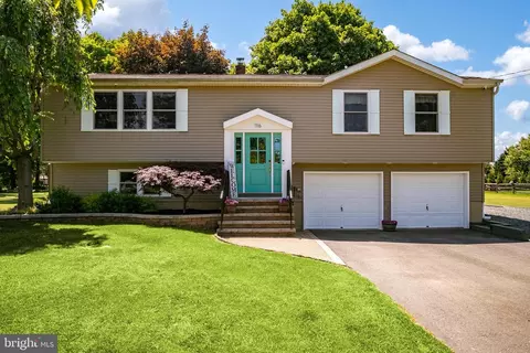 116 Extonville Rd, Hamilton, NJ 08620