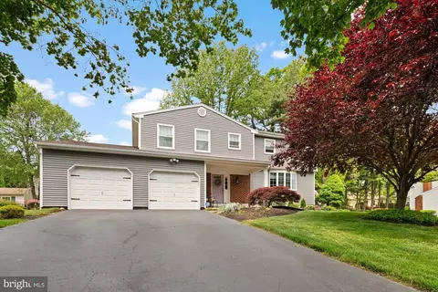 667 Paxson Ave, Hamilton, NJ 08619