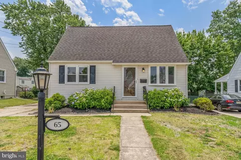 65 Baylor Rd, Hamilton, NJ 08610