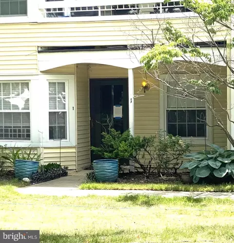 1 Powell Ct, Hightstown, NJ 08520