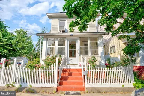 902 Fairmount Ave, Trenton, NJ 08629