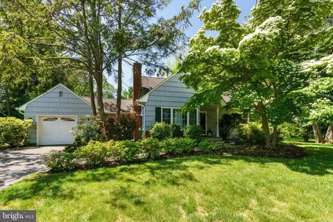 3 Piedmont Dr, Princeton Junction, NJ 08550