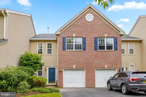 44 Warwick Rd, Princeton Junction, NJ 08550