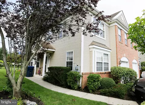 295 Fountayne Ln, Lawrenceville, NJ 08648