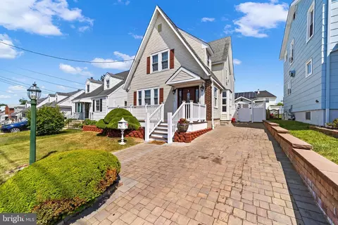 140 Churchill Ave, Hamilton, NJ 08610
