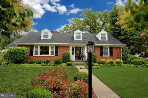 41 Eaton Ave, Hamilton, NJ 08619
