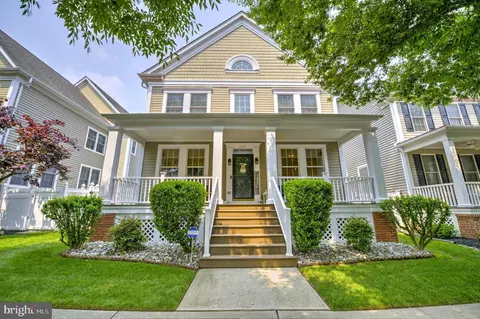 1225 Park St, Robbinsville, NJ 08691