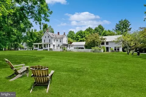 123 W Broad St, Hopewell, NJ 08525