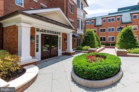 213 Victoria Mews, Princeton, NJ 08542