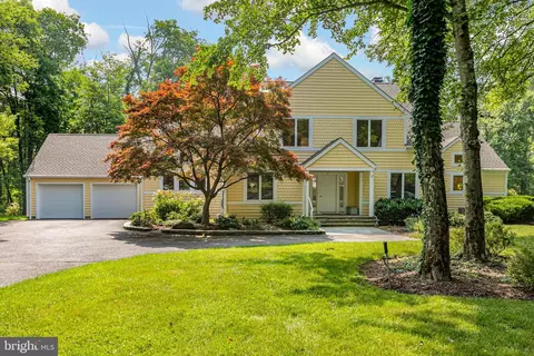 21 Andrews Ln, Princeton, NJ 08540
