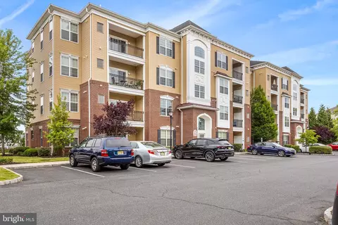 1313 Sierra Dr, Hamilton, NJ 08619