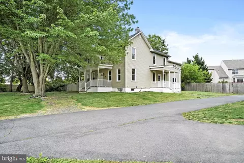 261 Dutch Neck Rd, Hightstown, NJ 08520