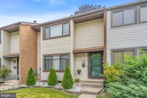 579 Greenwich Ct, East Windsor, NJ 08520