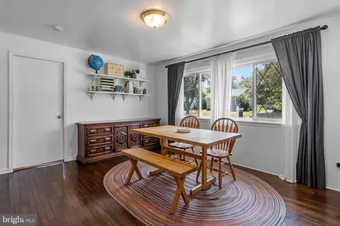 25 Downing, Ewing, NJ 08628 photo 12