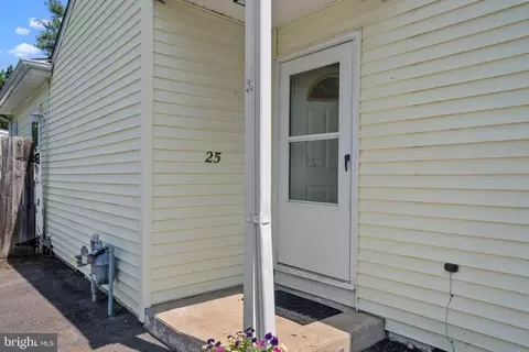 25 Downing, Ewing, NJ 08628 photo 3