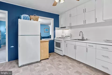 25 Downing, Ewing, NJ 08628 photo 7