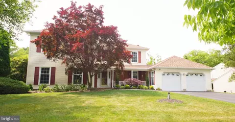 3 Cedar Ct, Princeton Junction, NJ 08550