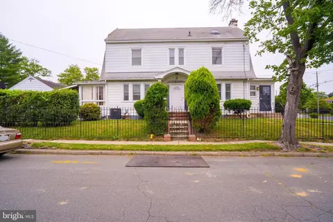 661 Parkway Ave, Trenton, NJ 08618