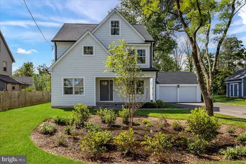 24 Dempsey Ave, Princeton, NJ 08540