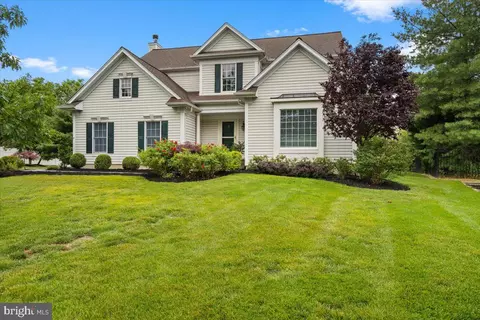 4 Van Marter Ct, Princeton, NJ 08540