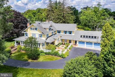201 E Ward St, Hightstown, NJ 08520