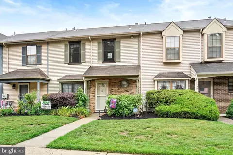 134 Tynemouth Ct, Robbinsville, NJ 08691